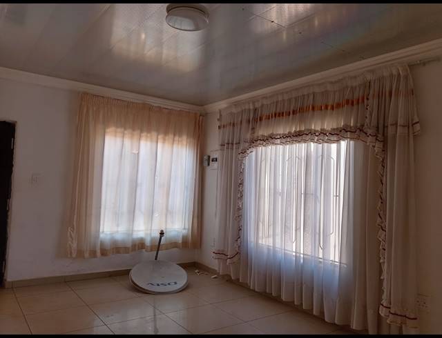 2 BEDROOM FREEHOLD FOR SALE IN VOSLOORUS